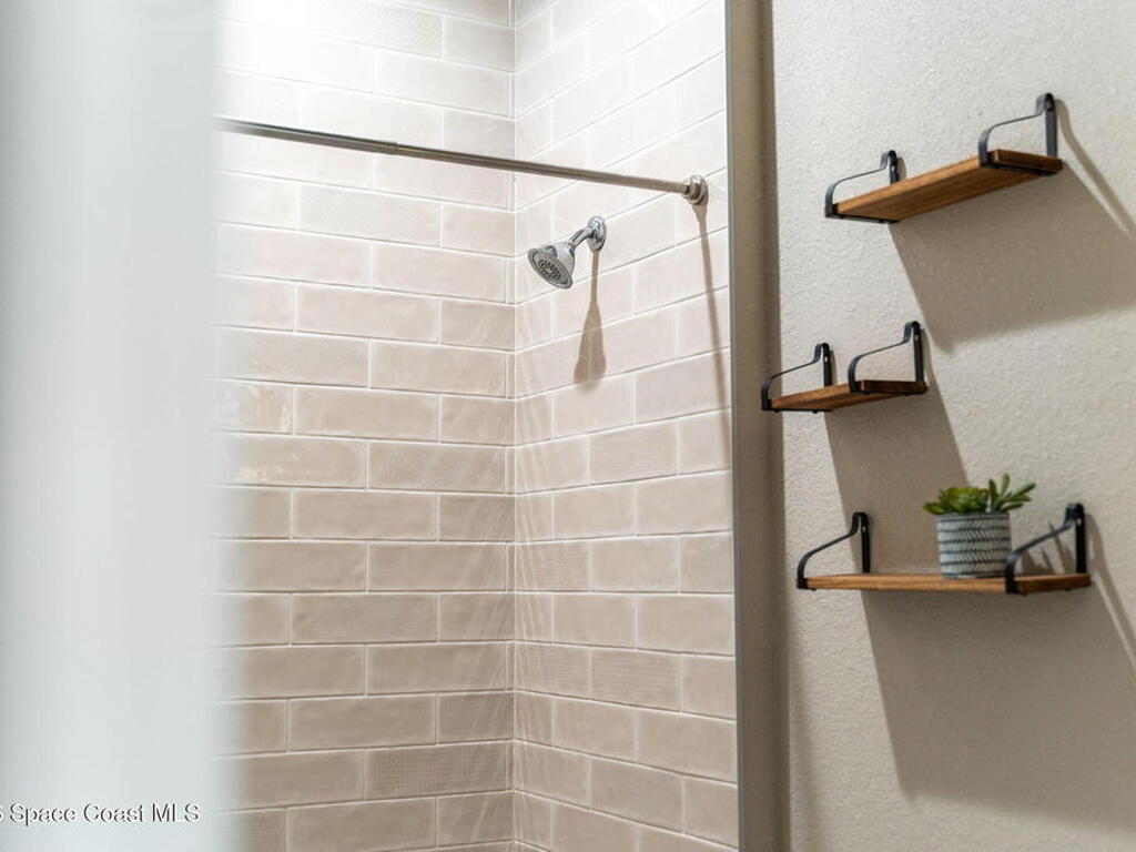 4065 Negal Circle, Melbourne, FL 32901