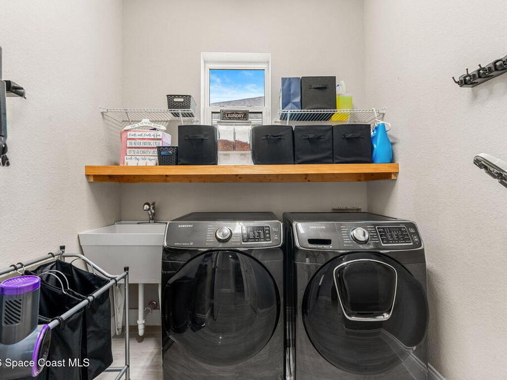 4065 Negal Circle, Melbourne, FL 32901