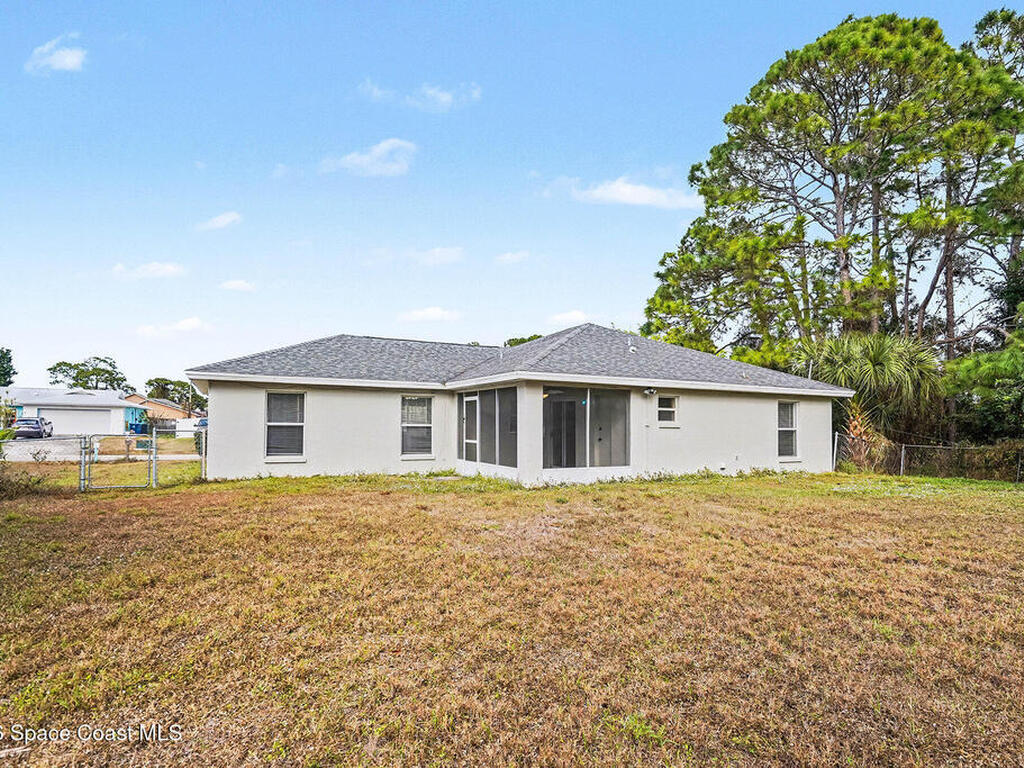 1578 Paisley Street, Palm Bay, FL 32907