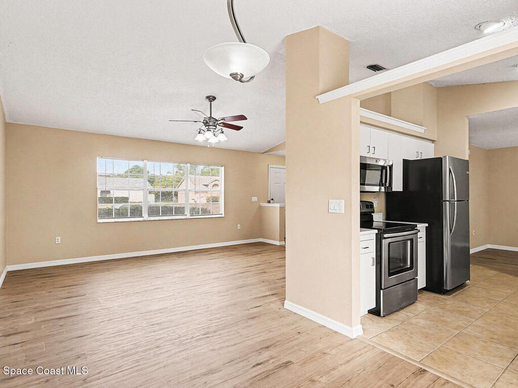 1578 Paisley Street, Palm Bay, FL 32907