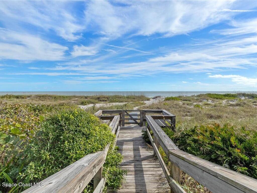 1515 S Atlantic Avenue, Cocoa Beach, FL 32931