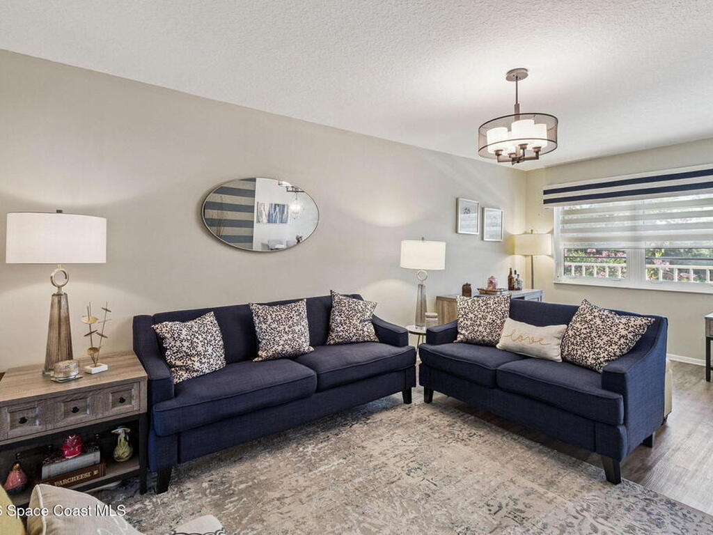 25 Vista Gardens Trail, Vero Beach, FL 32962