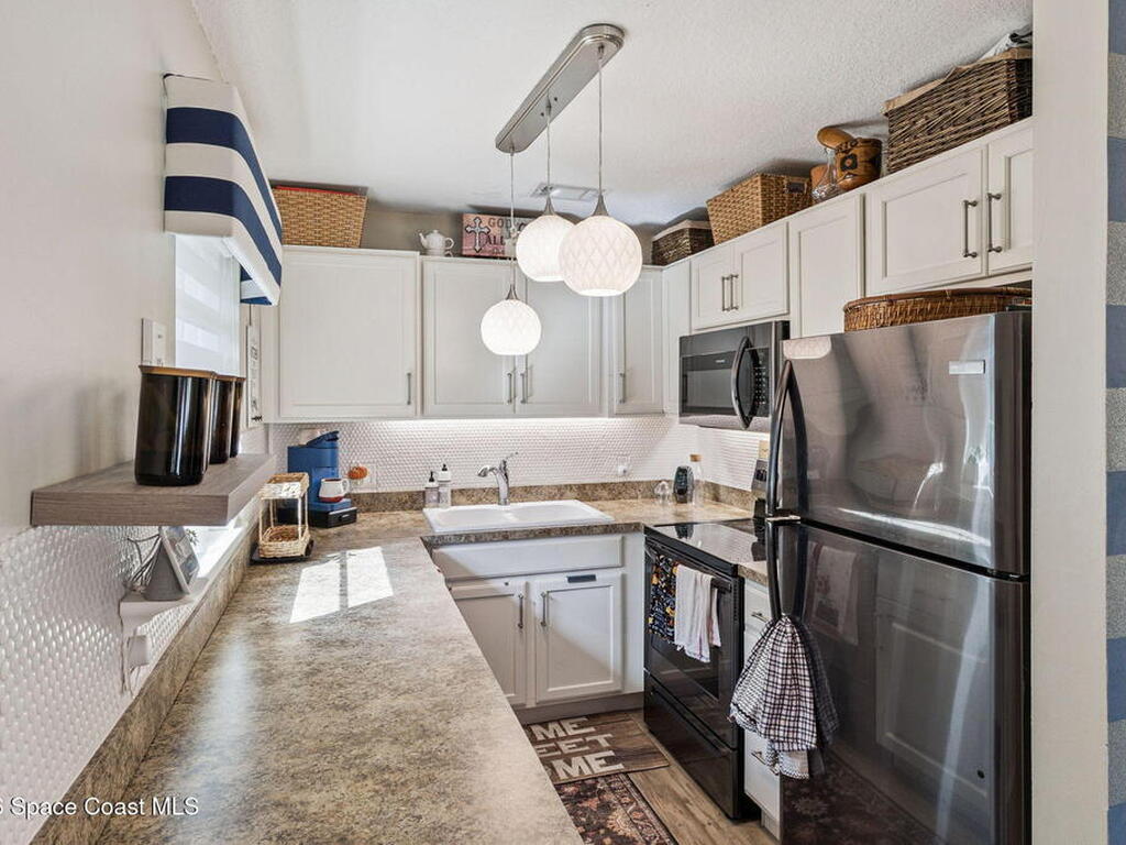 25 Vista Gardens Trail, Vero Beach, FL 32962