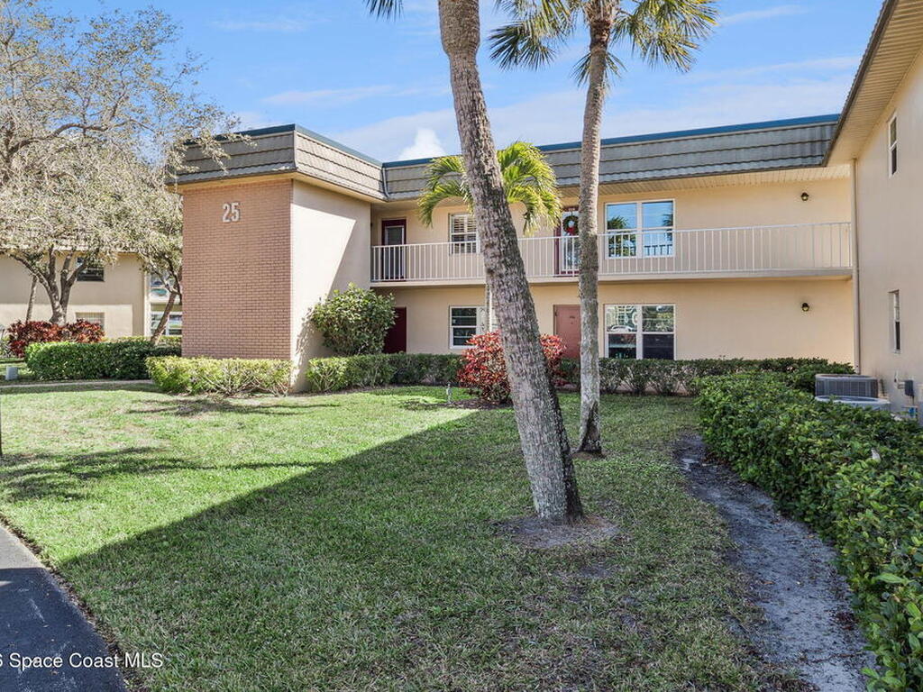 25 Vista Gardens Trail, Vero Beach, FL 32962