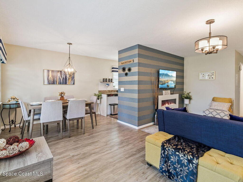 25 Vista Gardens Trail, Vero Beach, FL 32962