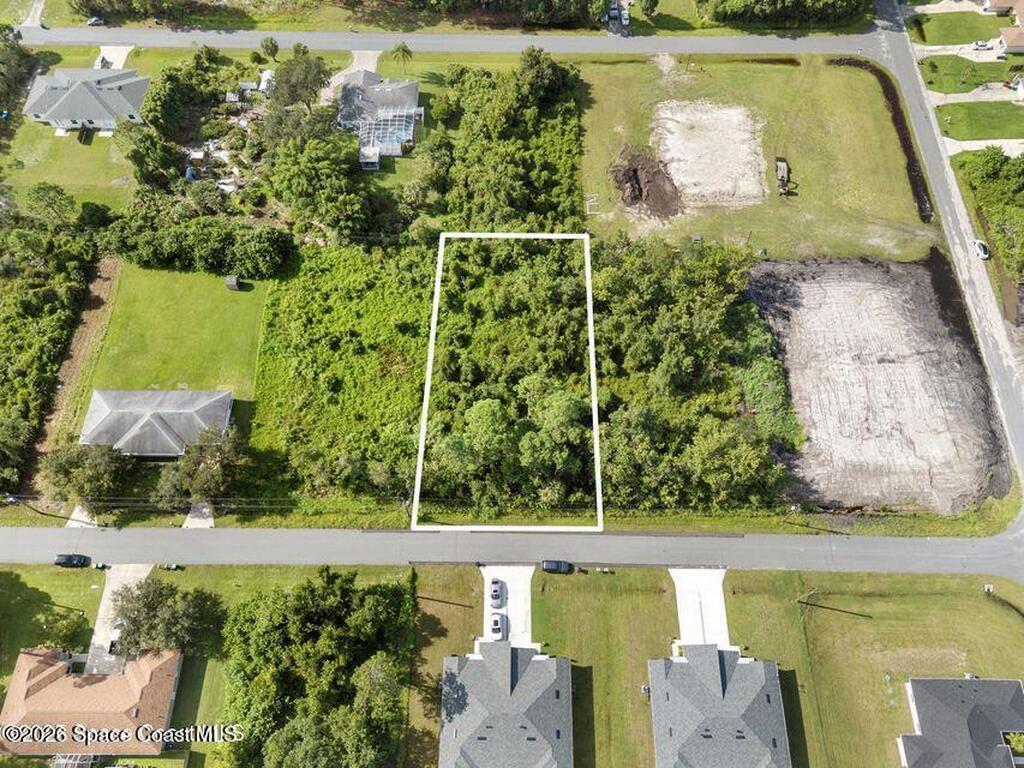 1626 SE Chamorro Street, Palm Bay, FL 32909