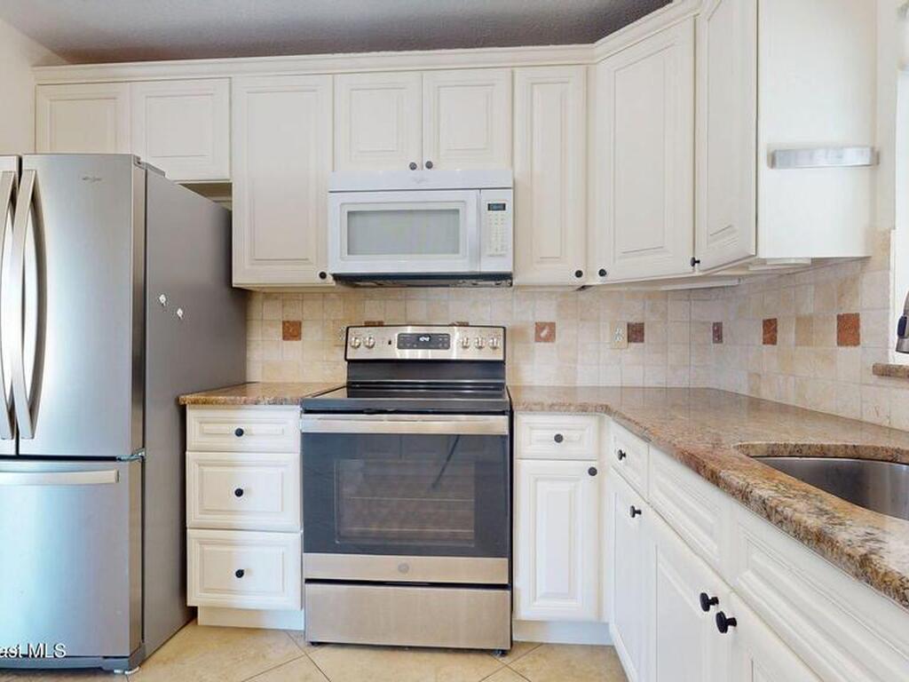 453 Bamboo Lane, Melbourne, FL 32935