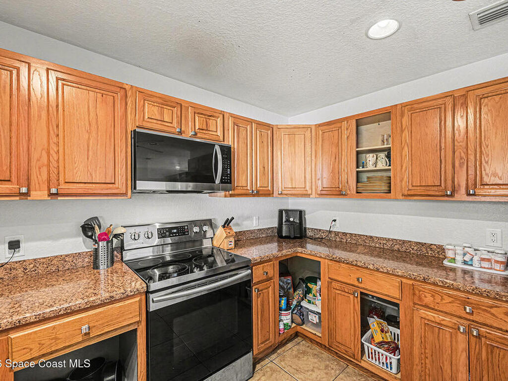 1584 Gardner Dr Drive, Melbourne, FL 32935