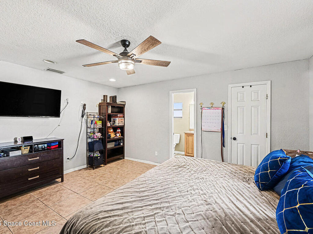 1584 Gardner Dr Drive, Melbourne, FL 32935