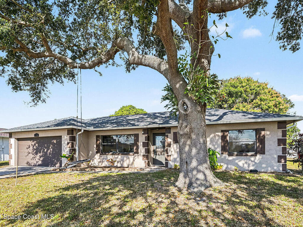 1584 Gardner Dr Drive, Melbourne, FL 32935