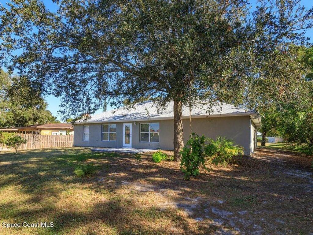 426 Ash Street, Sebastian, FL 32958