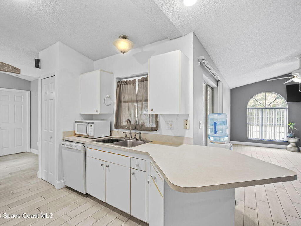 1212 Ashboro Circle, Palm Bay, FL 32909