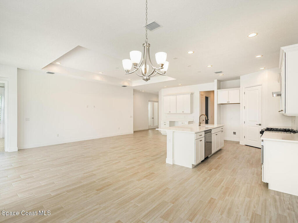 3018 Pangea Circle, Melbourne, FL 32940