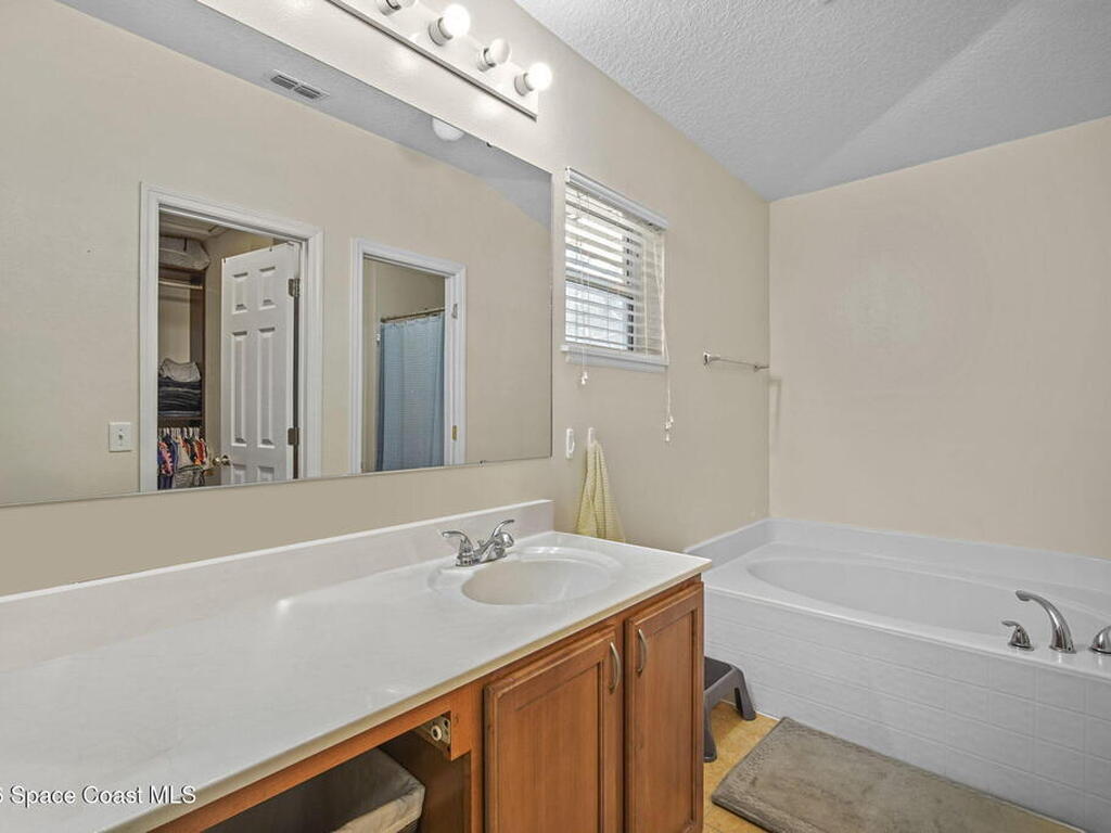 3275 Burdock Avenue, Melbourne, FL 32904