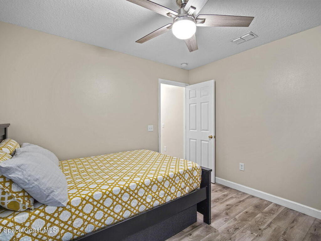 3275 Burdock Avenue, Melbourne, FL 32904