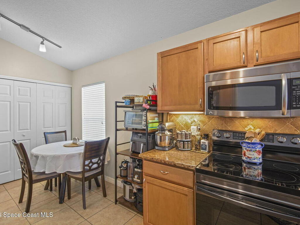 3275 Burdock Avenue, Melbourne, FL 32904