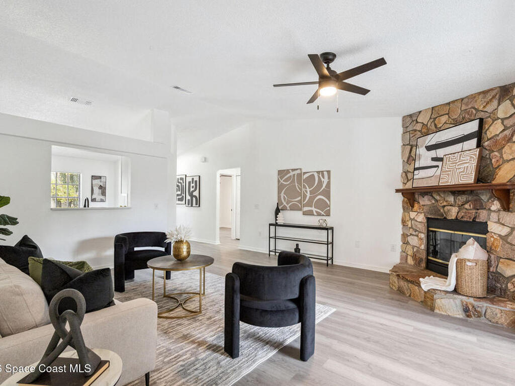 2745 Beckwith Street, Deltona, FL 32738