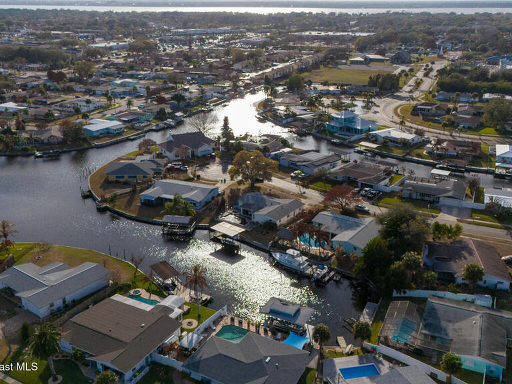 1740 Canal Court, Merritt Island, FL 32953