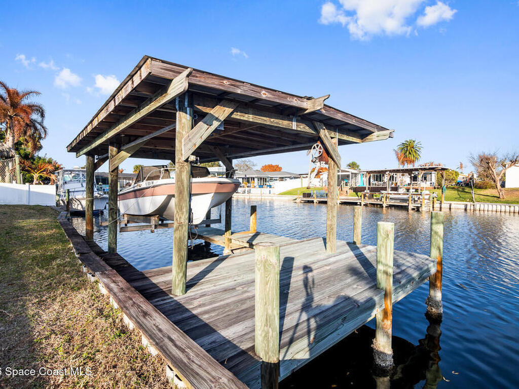 1740 Canal Court, Merritt Island, FL 32953