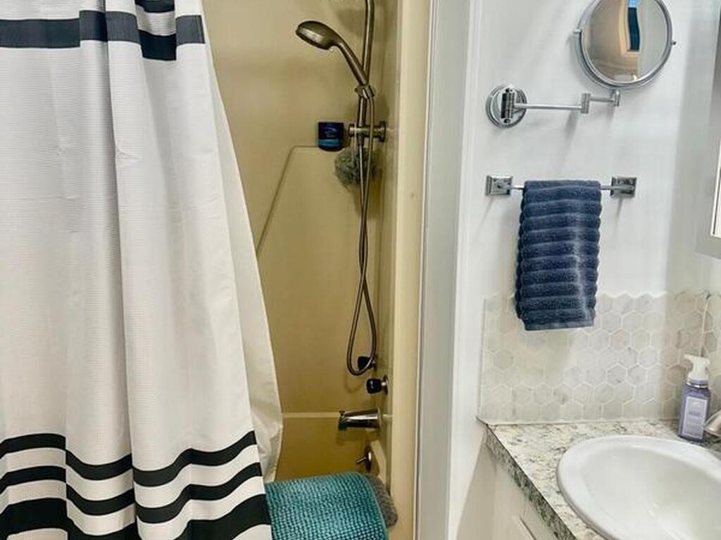 1108 Navajo Drive, Barefoot Bay, FL 32976