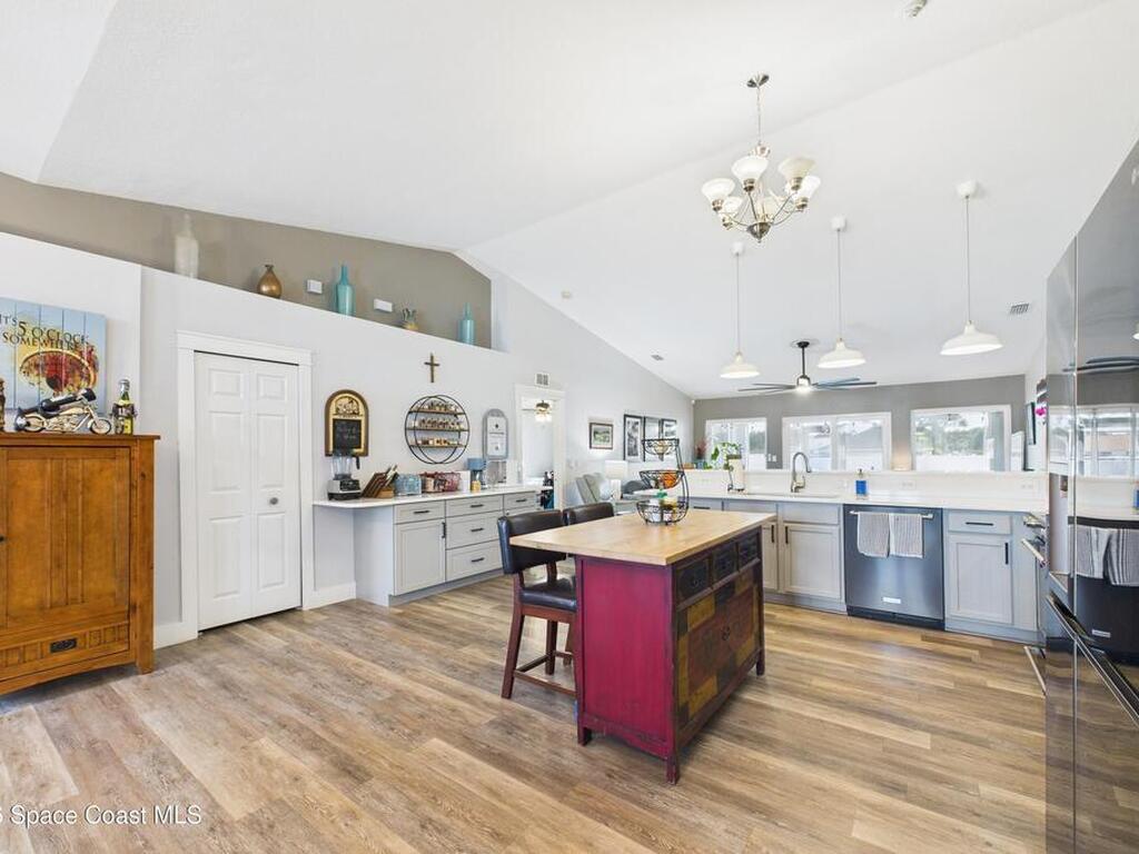 324 Brookedge Street, Palm Bay, FL 32907