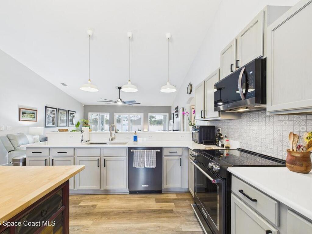 324 Brookedge Street, Palm Bay, FL 32907