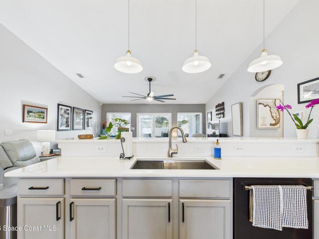 324 Brookedge Street, Palm Bay, FL 32907