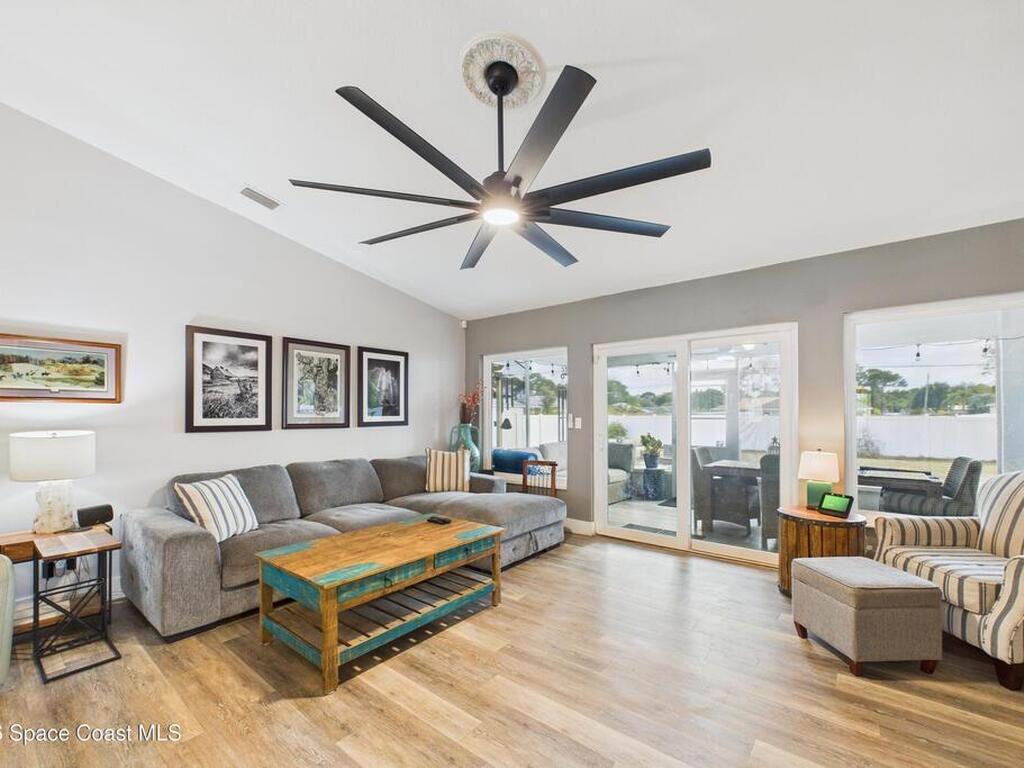 324 Brookedge Street, Palm Bay, FL 32907