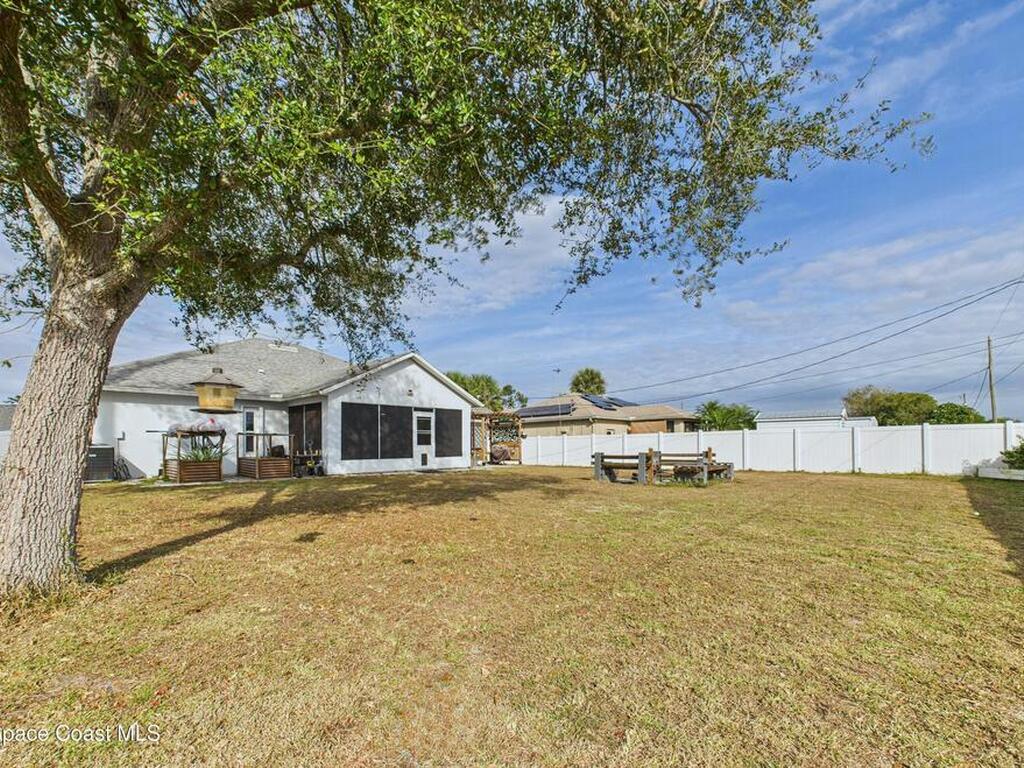 324 Brookedge Street, Palm Bay, FL 32907