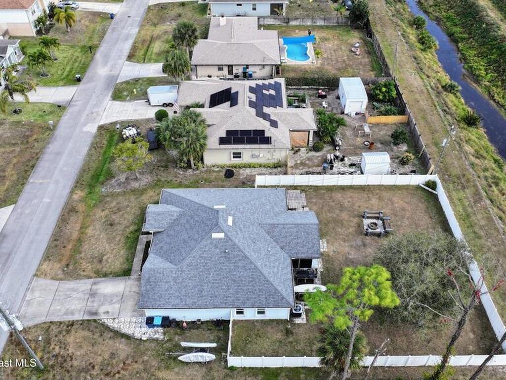 324 Brookedge Street, Palm Bay, FL 32907