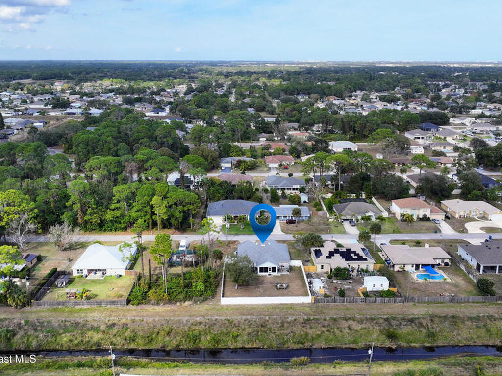 324 Brookedge Street, Palm Bay, FL 32907