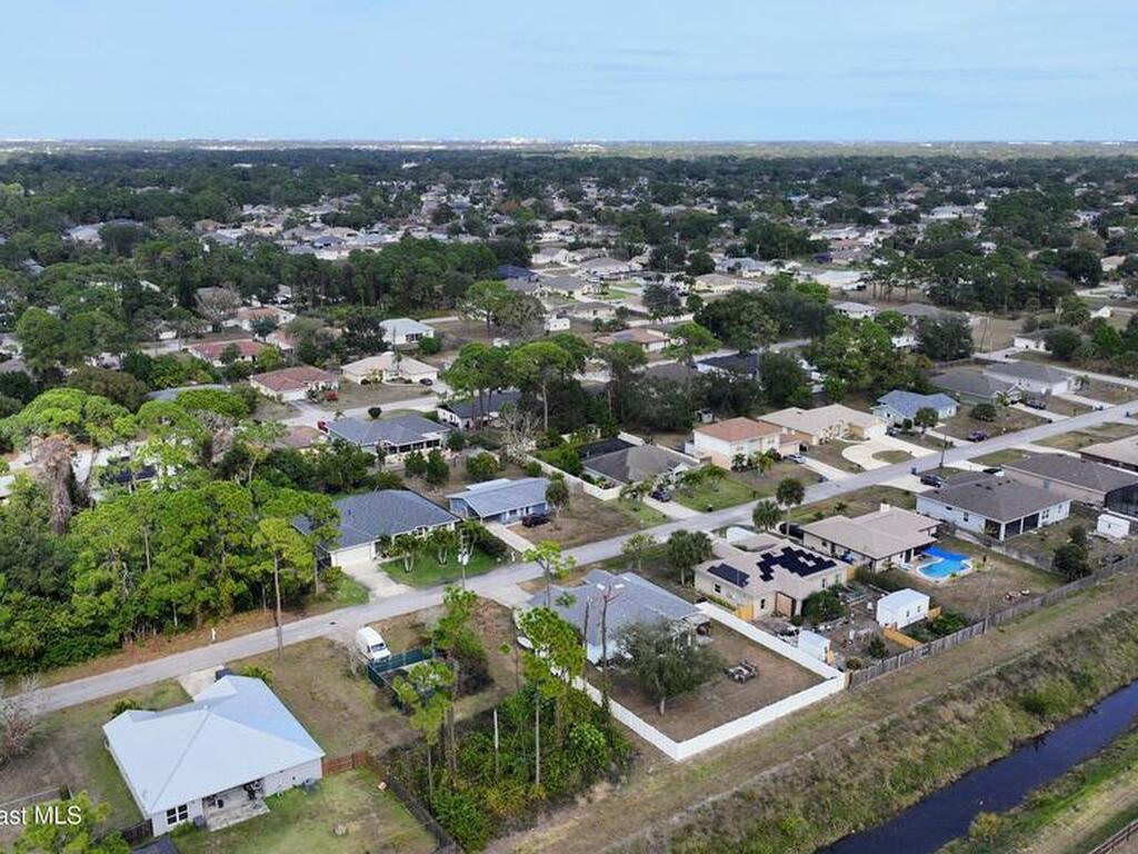 324 Brookedge Street, Palm Bay, FL 32907