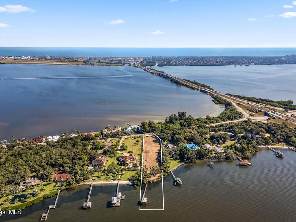 8181 S Tropical Trail, Merritt Island, FL 32952