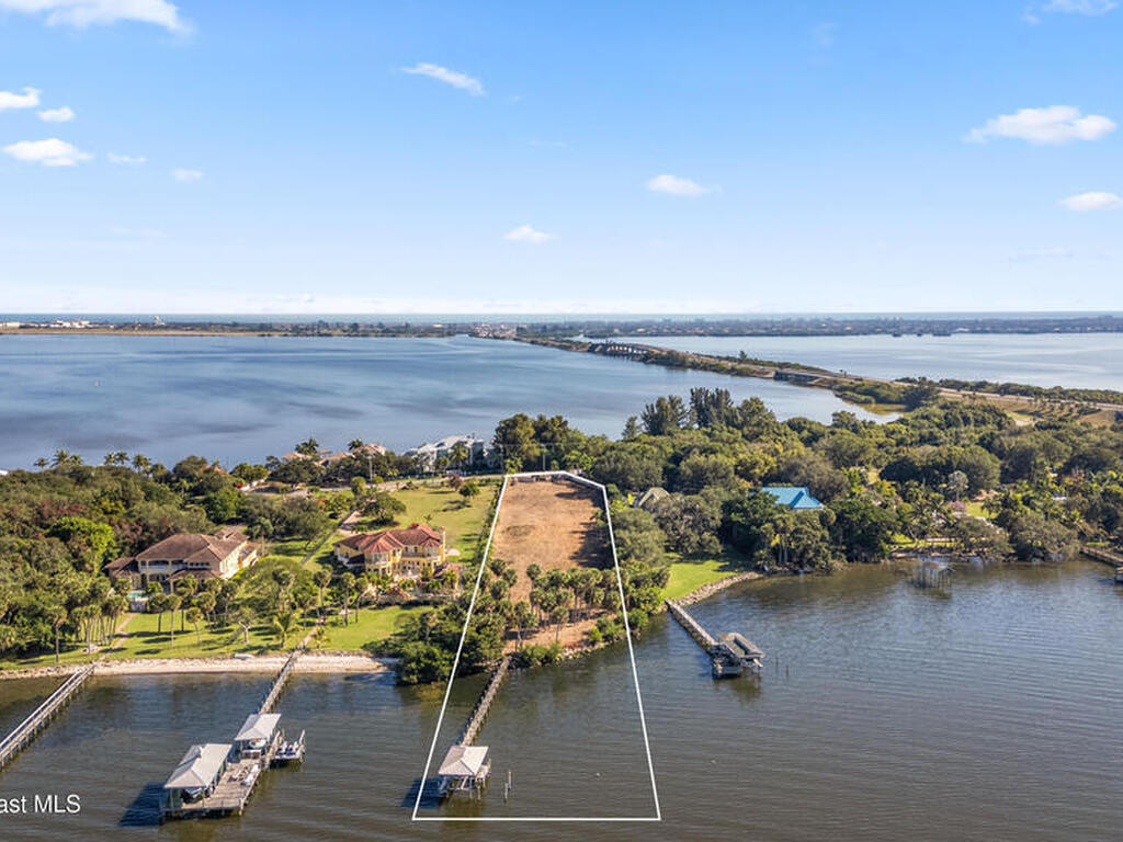 8181 S Tropical Trail, Merritt Island, FL 32952