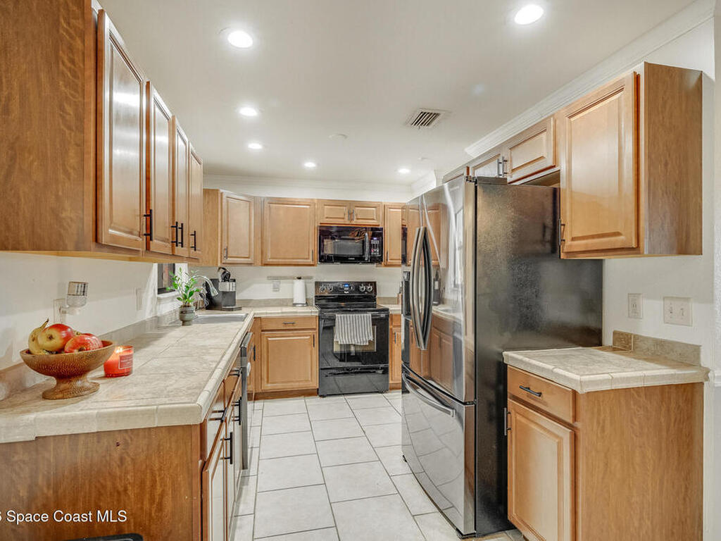 2115 Wagonwheel Avenue, Palm Bay, FL 32909