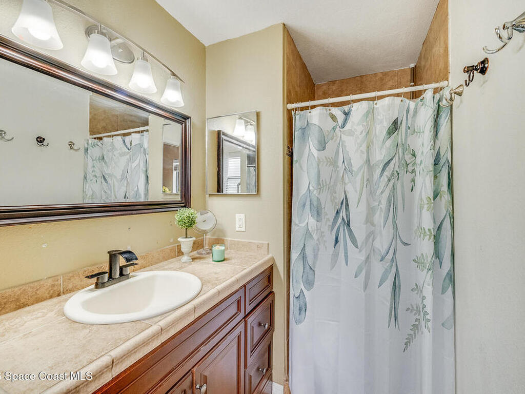 2115 Wagonwheel Avenue, Palm Bay, FL 32909