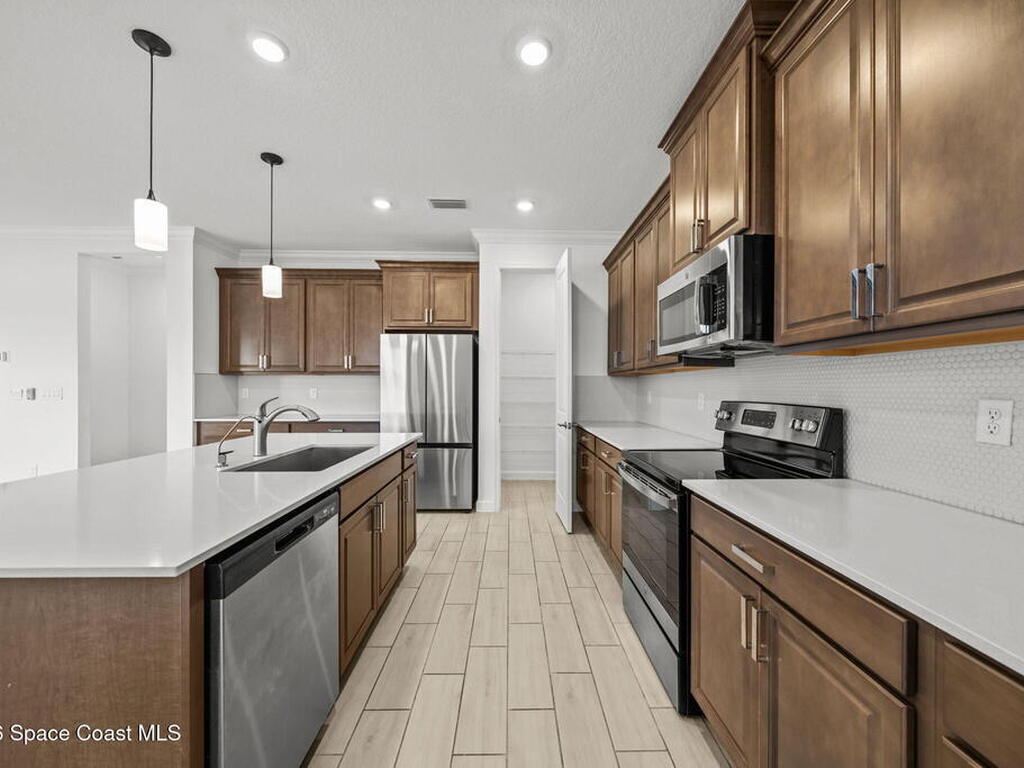 715 Veridian Circle, Palm Bay, FL 32907