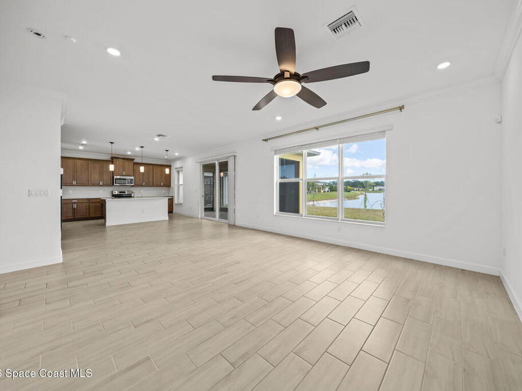 715 Veridian Circle, Palm Bay, FL 32907