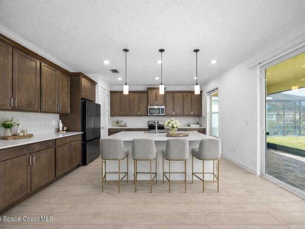 715 Veridian Circle, Palm Bay, FL 32907