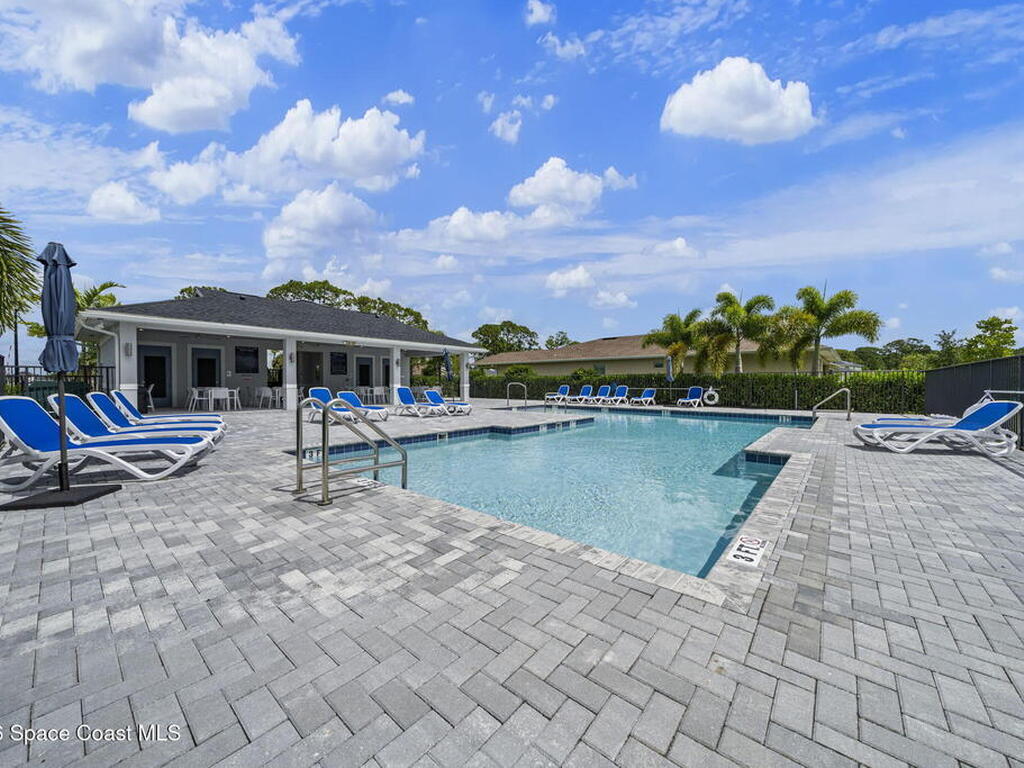 715 Veridian Circle, Palm Bay, FL 32907