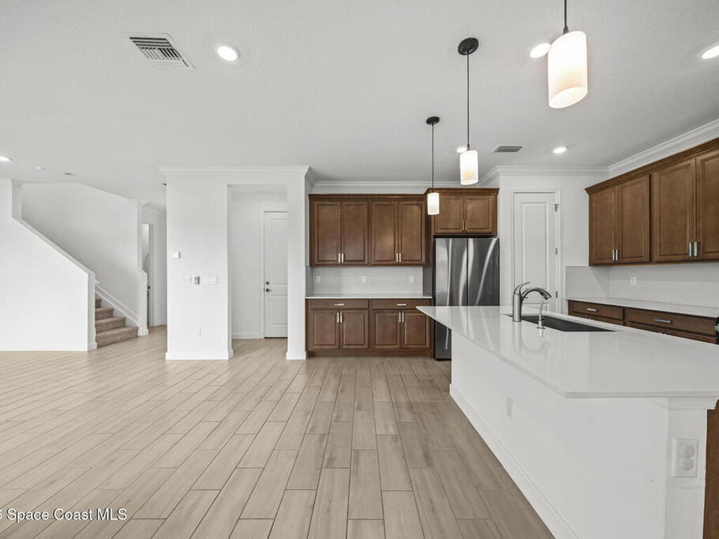 715 Veridian Circle, Palm Bay, FL 32907