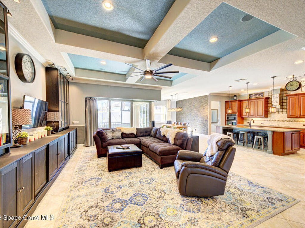 21608 Sullivan Ranch Boulevard, Mount Dora, FL 32757