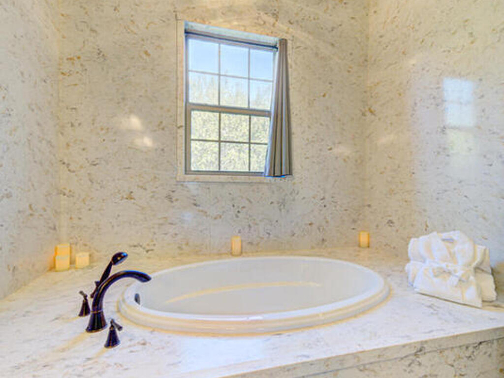 21608 Sullivan Ranch Boulevard, Mount Dora, FL 32757