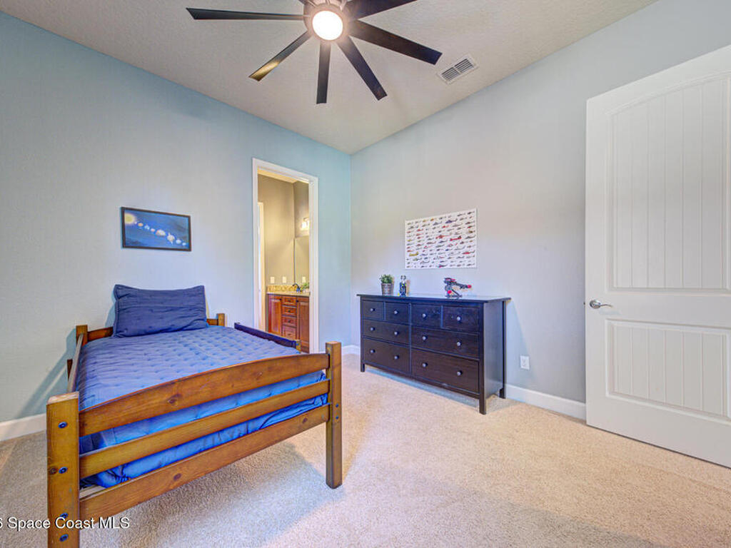 21608 Sullivan Ranch Boulevard, Mount Dora, FL 32757