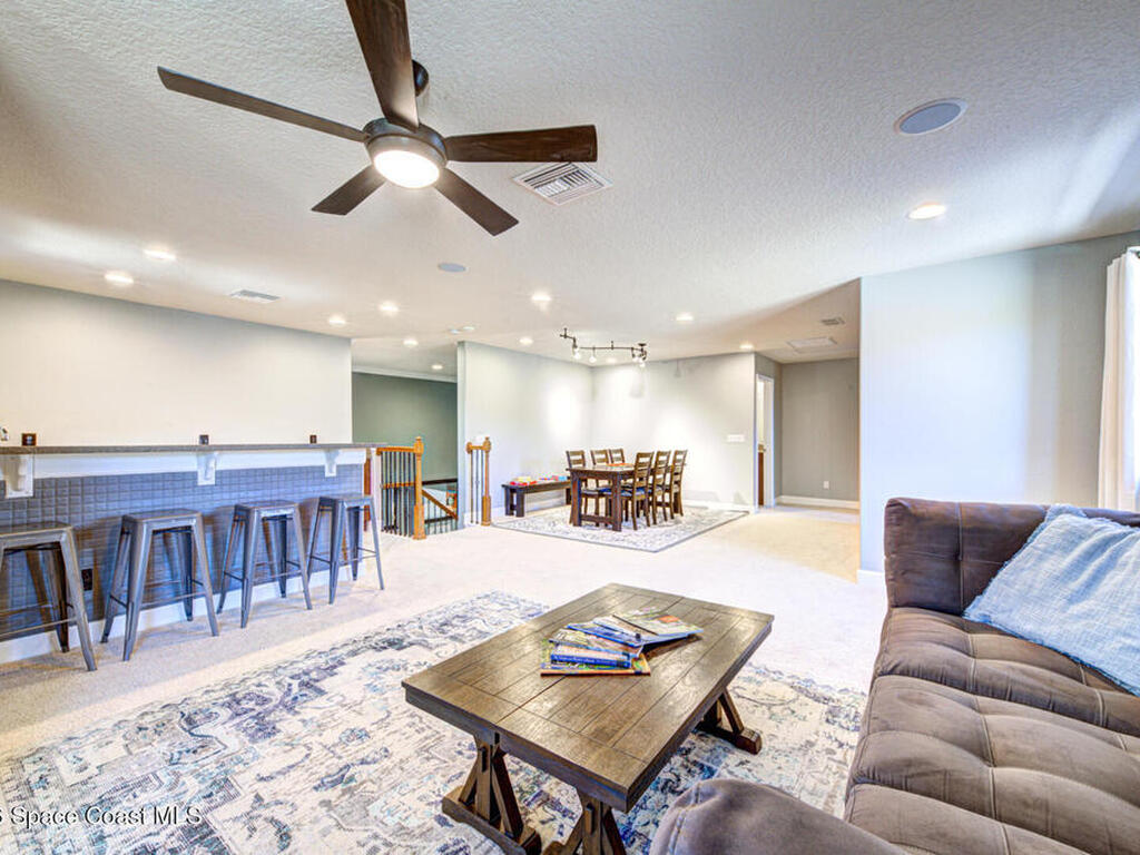 21608 Sullivan Ranch Boulevard, Mount Dora, FL 32757