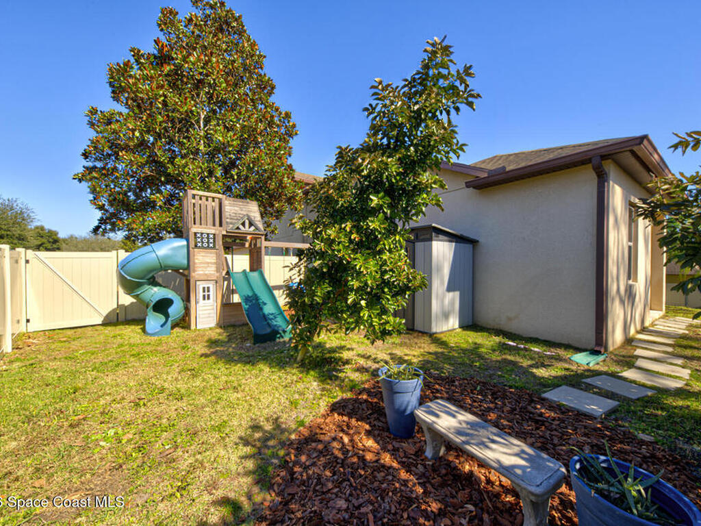 21608 Sullivan Ranch Boulevard, Mount Dora, FL 32757