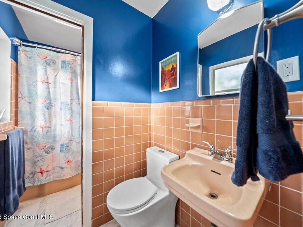 2123 N Indian River Drive, Cocoa, FL 32922