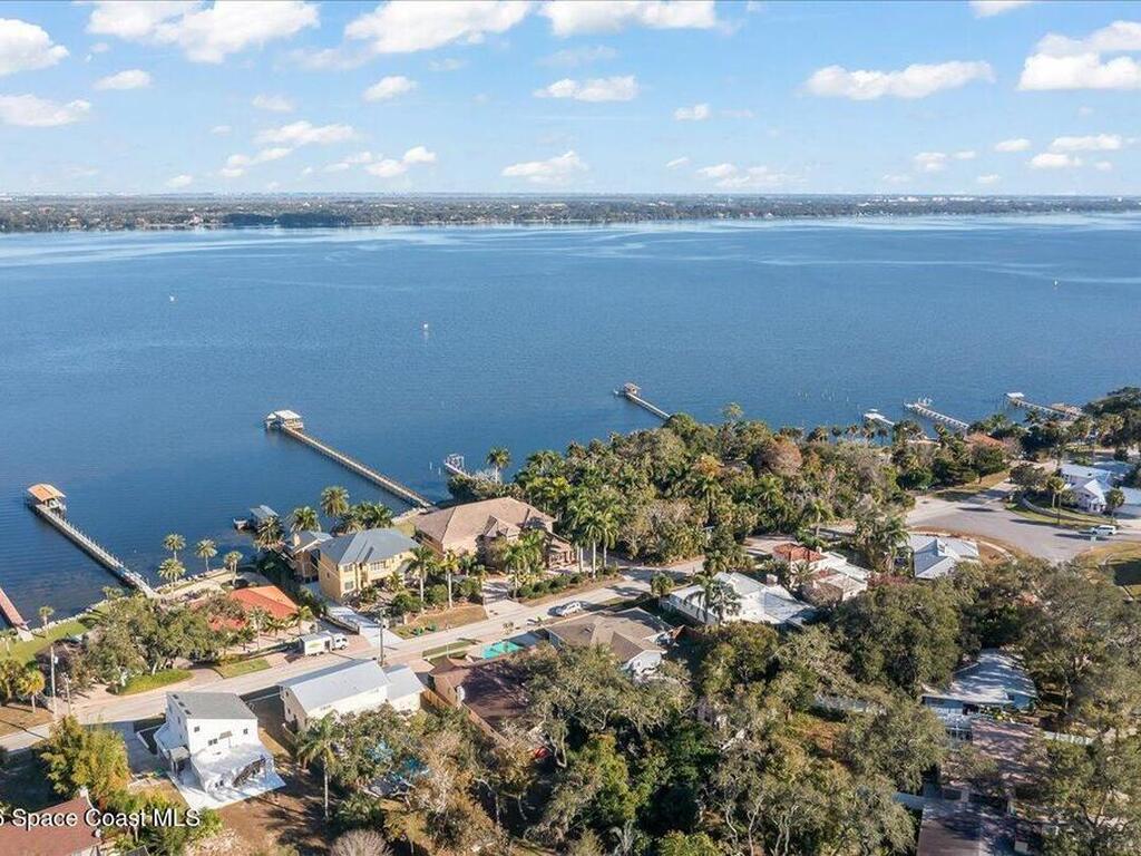 2123 N Indian River Drive, Cocoa, FL 32922