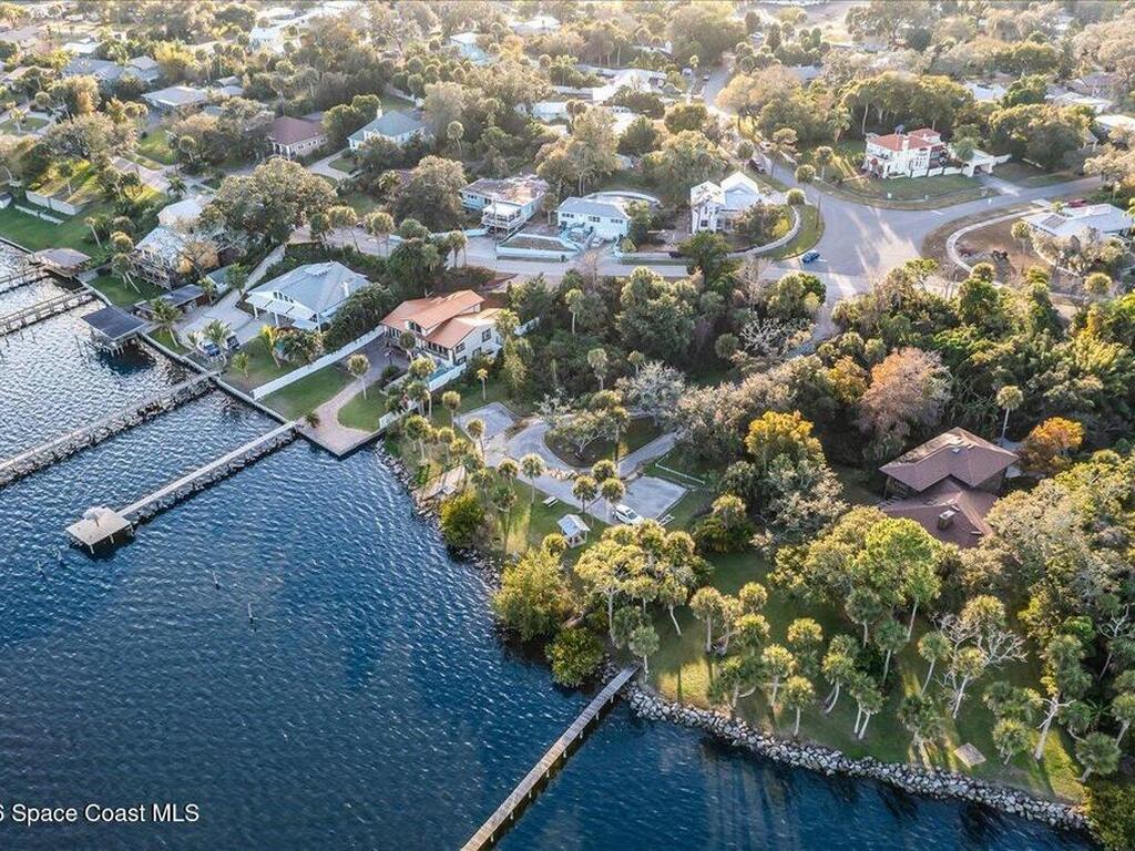 2123 N Indian River Drive, Cocoa, FL 32922