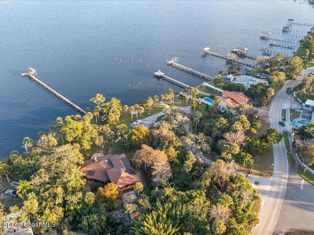 2123 N Indian River Drive, Cocoa, FL 32922